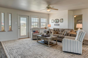 Saltaire - PET FRIENDLY! Amazing wrap around porch - steps from the bay and a short walk to the gulf home